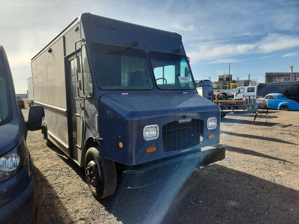 2020 Freightliner Chassis M Line