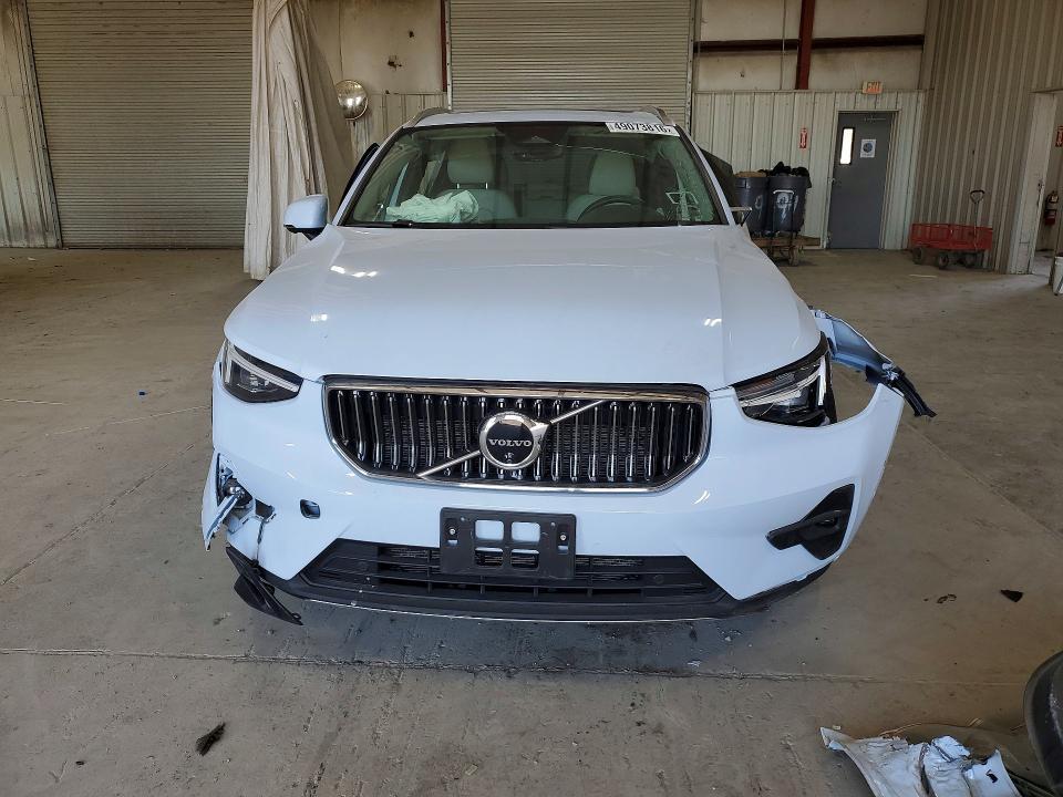 2025 Volvo Xc40 Plus