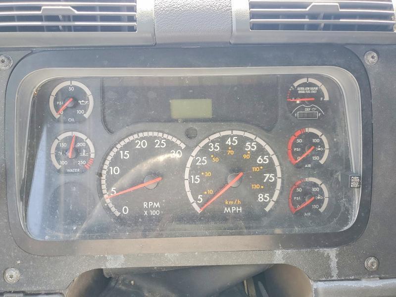 2014 Freigliner 2014 Freightliner Cascadia 125 Semi Truck