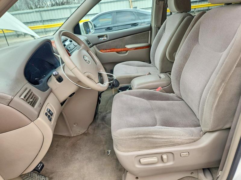 2009 Toyota Sienna xle