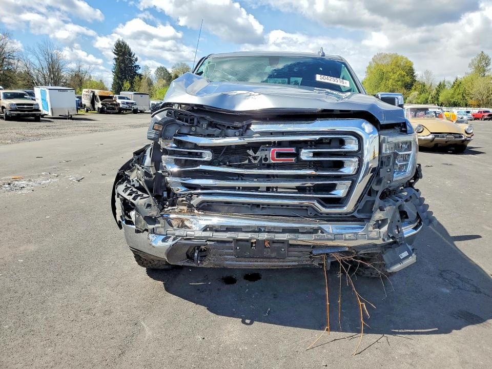 2020 GMC Sierra K1500 slt