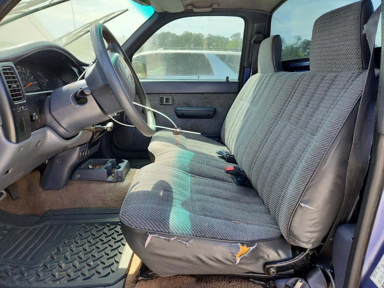 1999 Toyota Tacoma Base