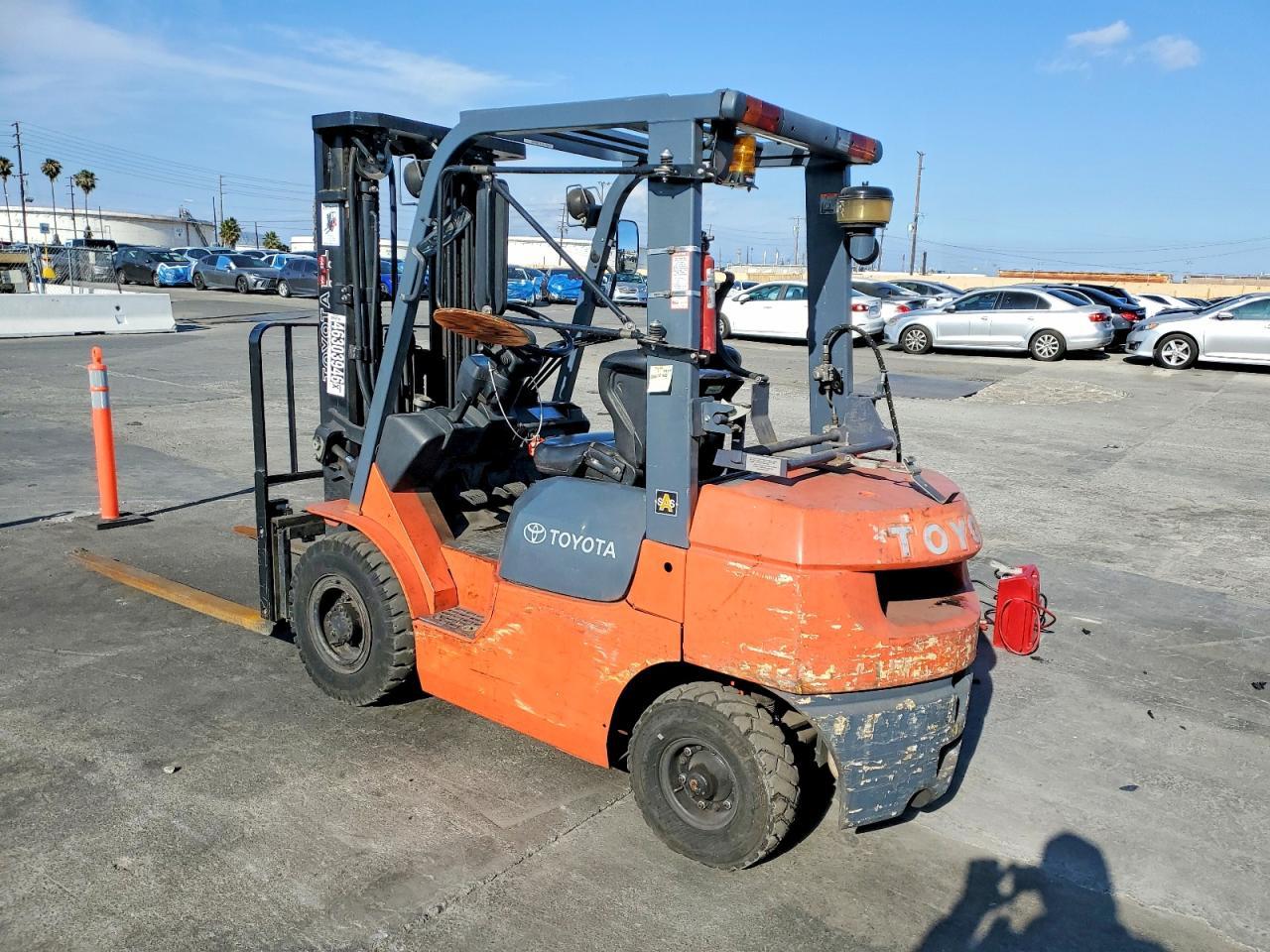 2005 Toyota 7FGU25 Forklift