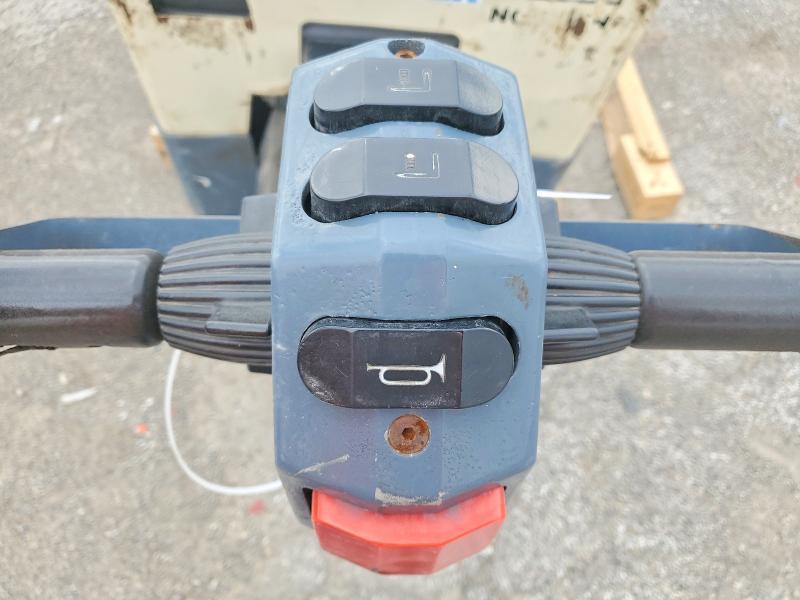 1998 Barrett Pallet Jack