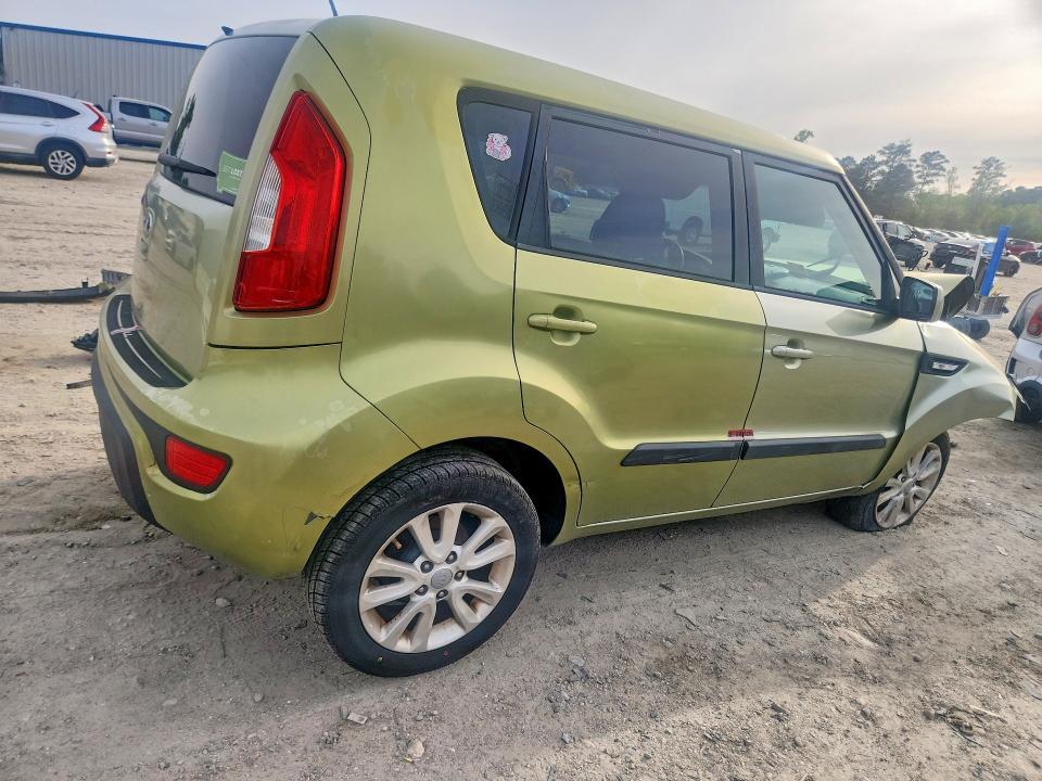 2013 KIA Soul Base