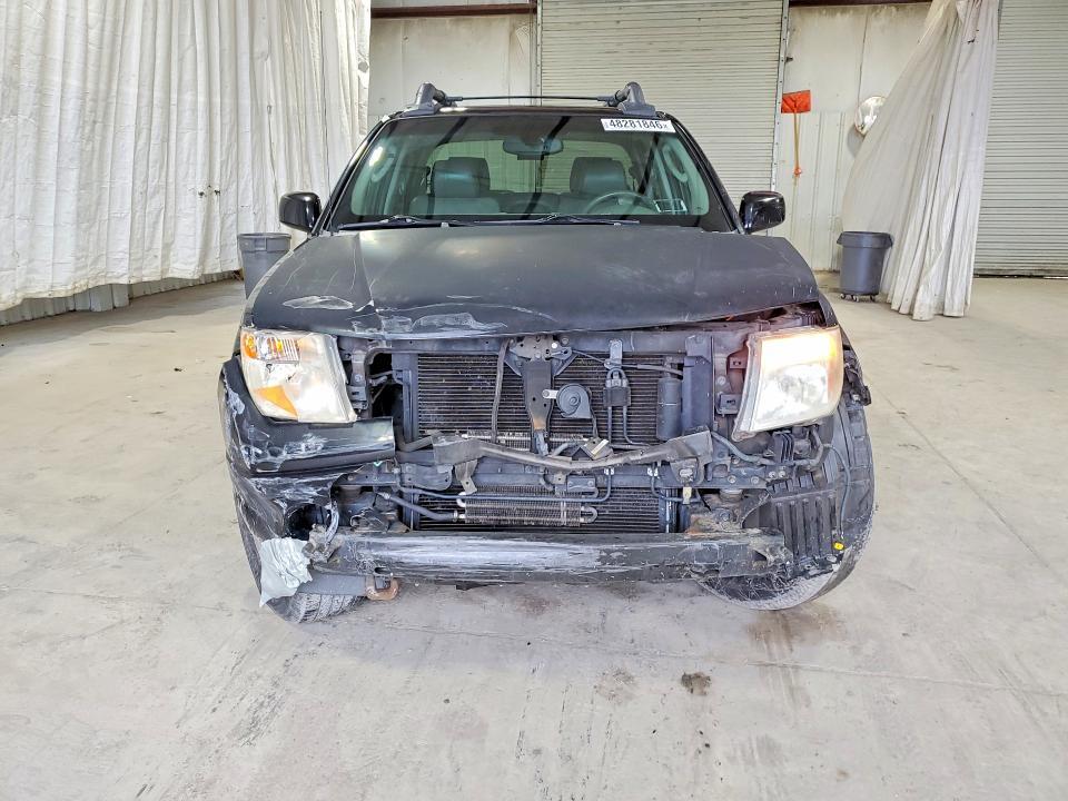 2005 Nissan Frontier SE