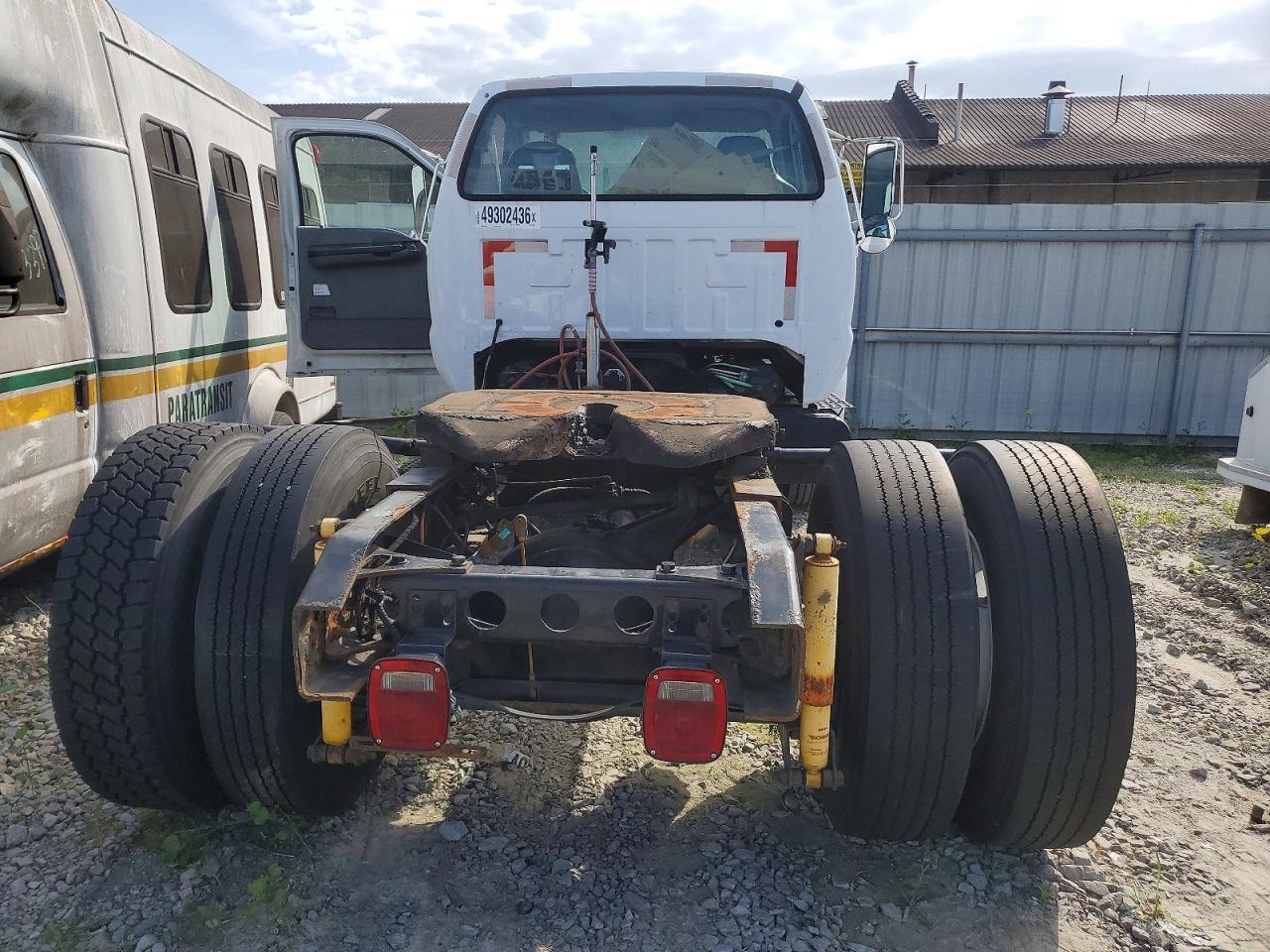 2005 Ford F750 Super-Delivery Truck