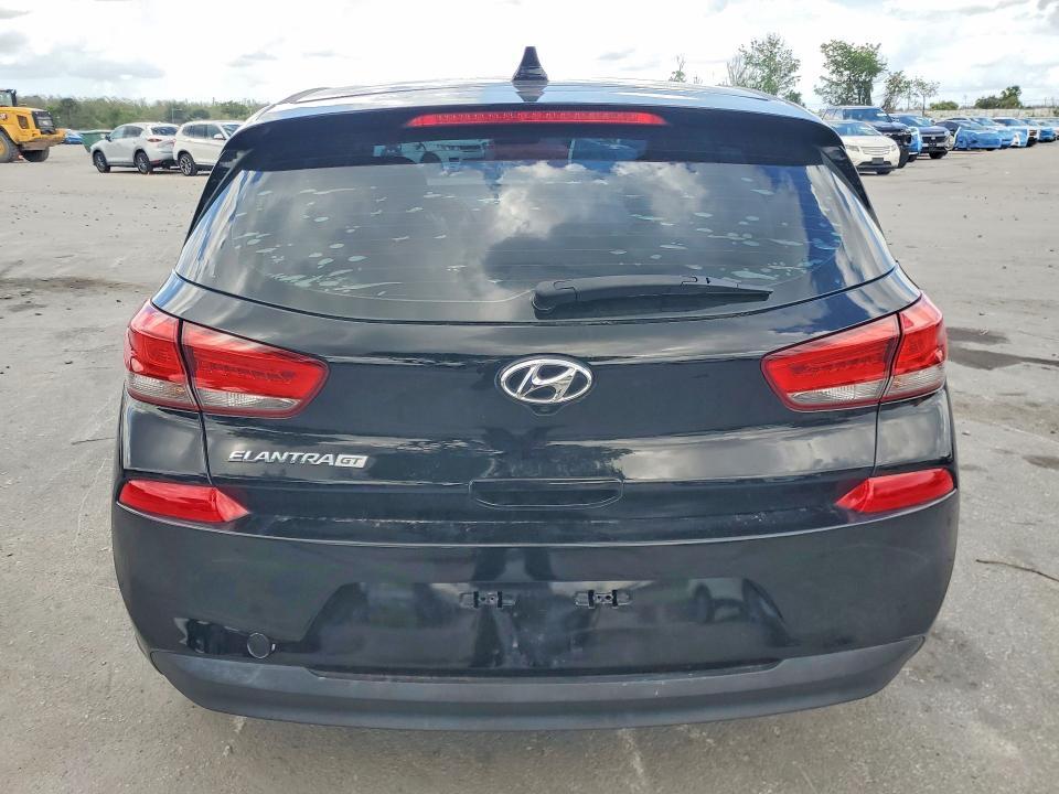 2018 Hyundai Elantra gt Base