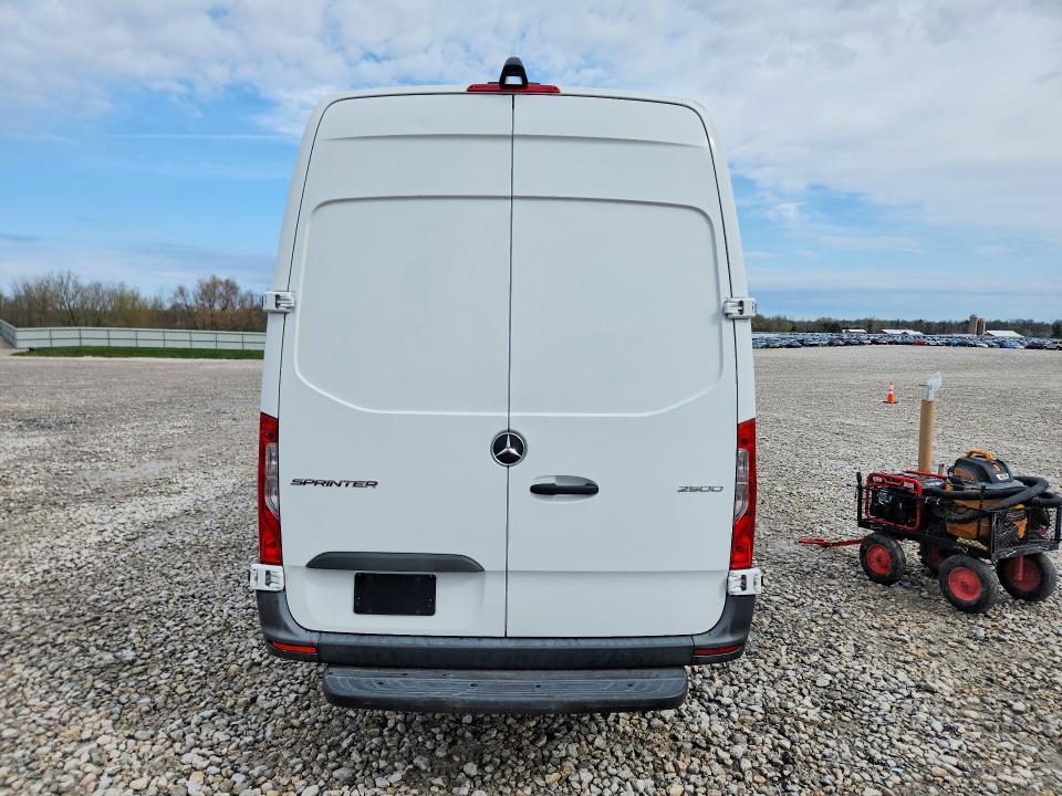 2021 Mercedes-Benz Sprinter 2500 Delivery van