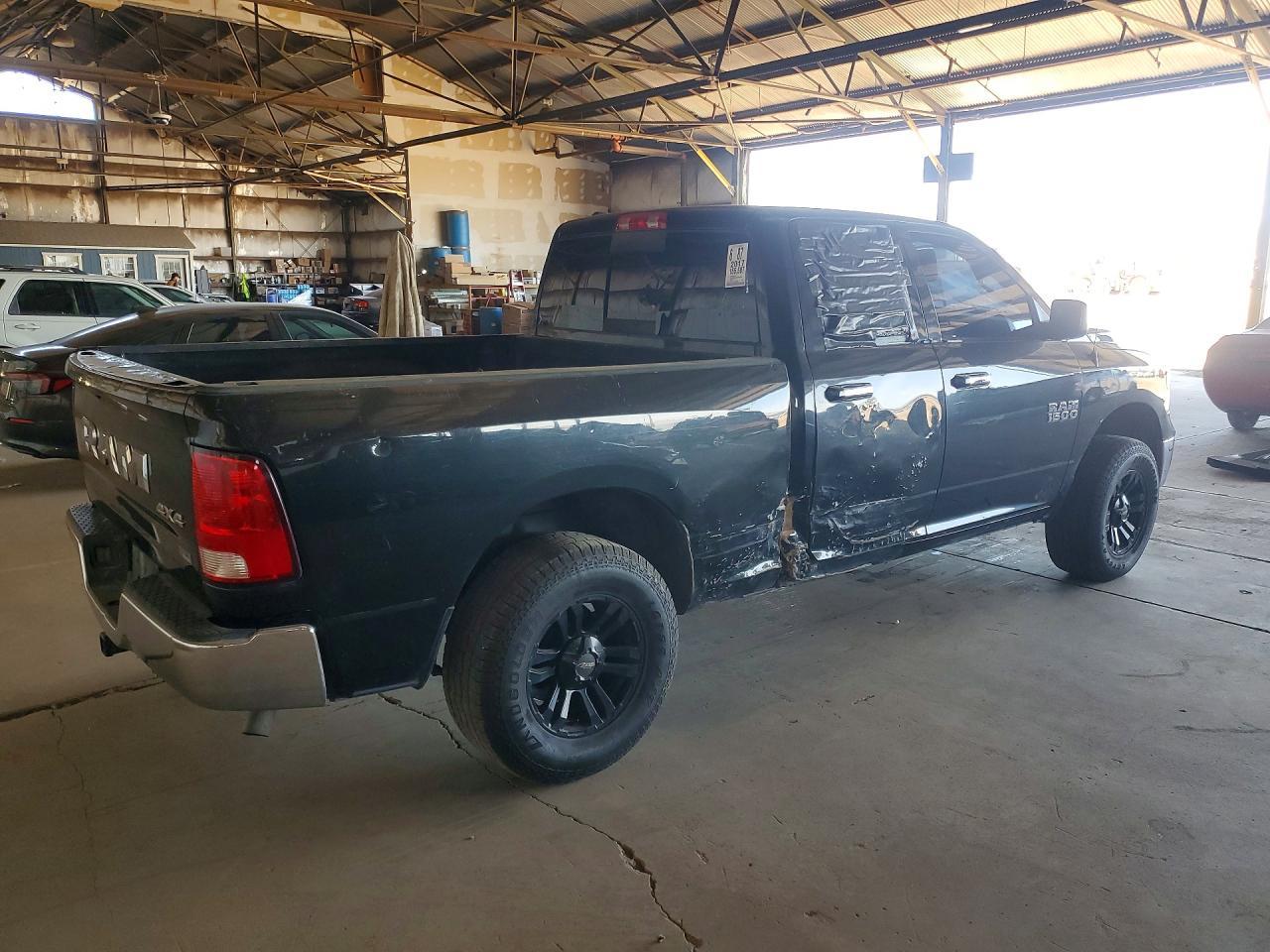 2017 Dodge RAM 1500 SLT