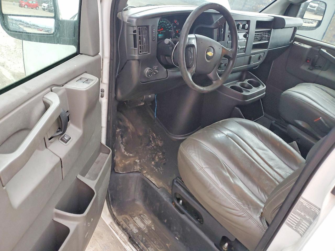 2016 Chevrolet Express 2500 Cargo Utility / Service Van