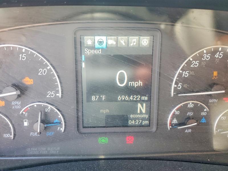 2020 Freightliner Cascadia 126 Semi Truck