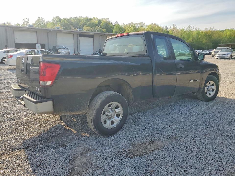 2005 Nissan Titan XE