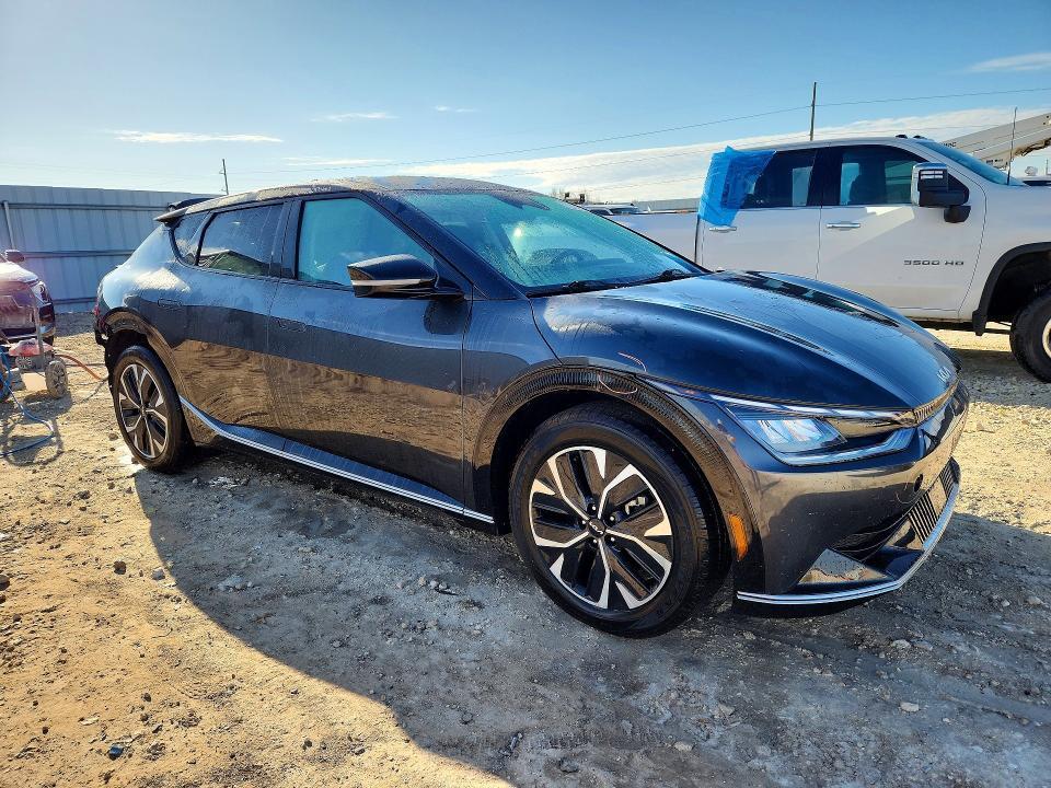 2024 KIA EV6 Wind