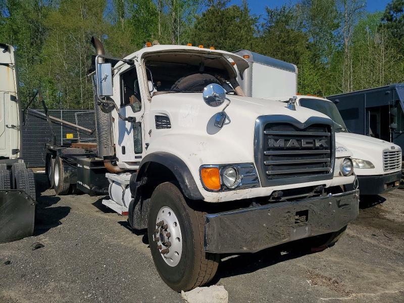 2002 Mack CV713 ROLL-OFF Container Truck