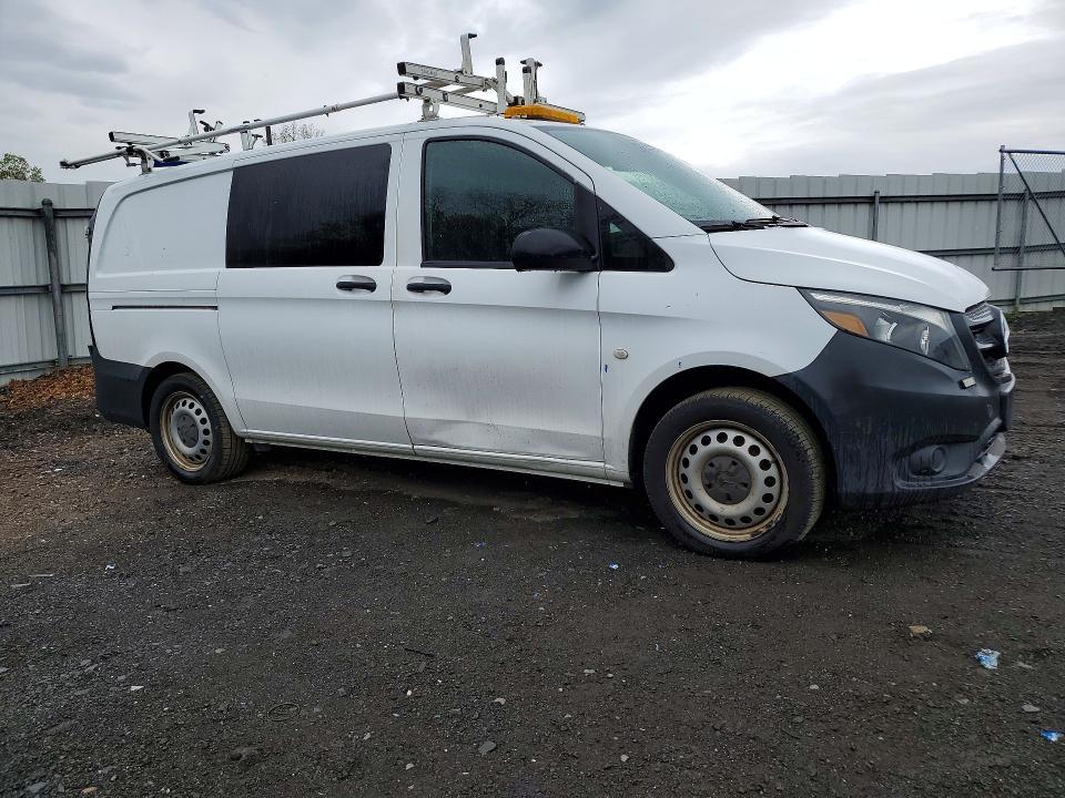 2016 Mercedes-Benz Metris