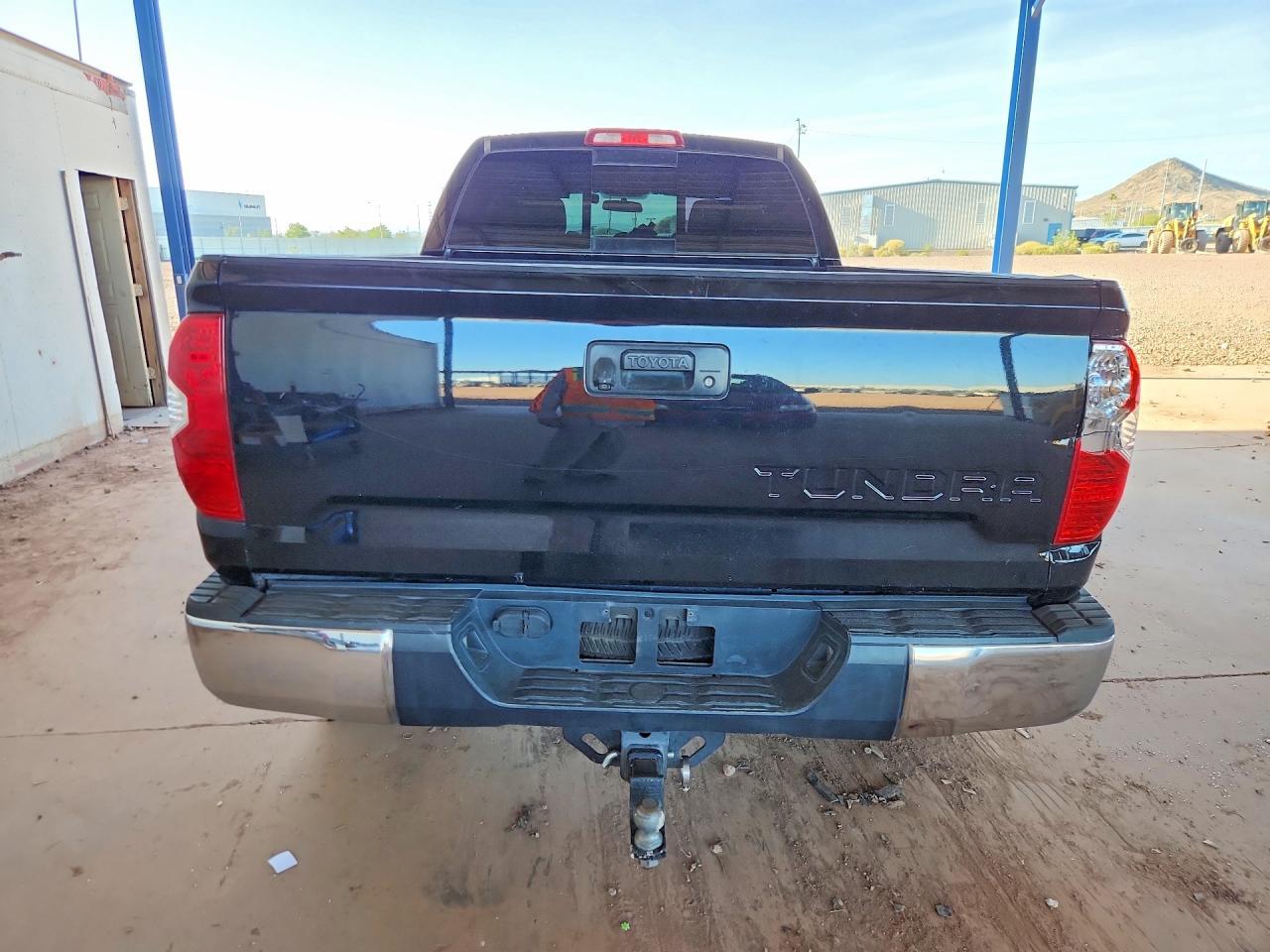 2014 Toyota Tundra SR5