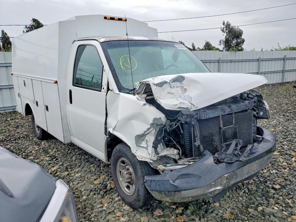 2004 Chev Express G3500