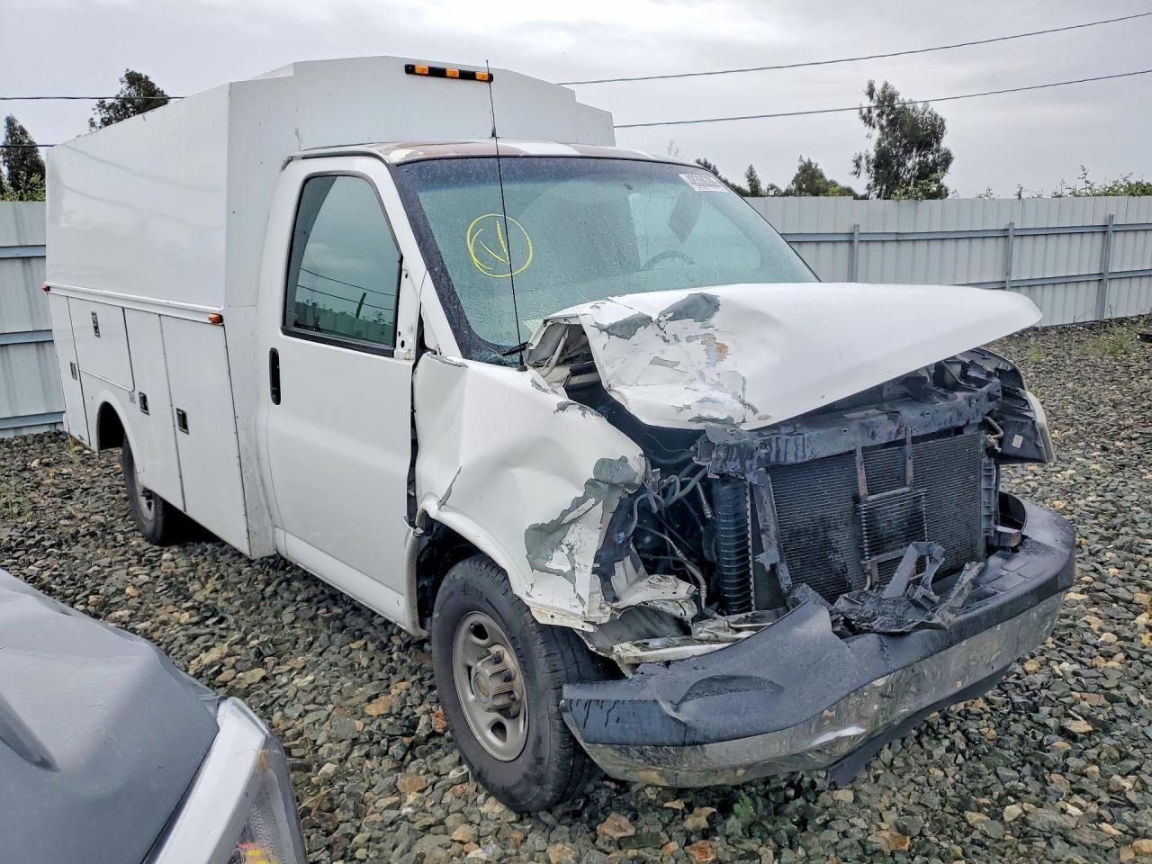 2004 Chev Express G3500