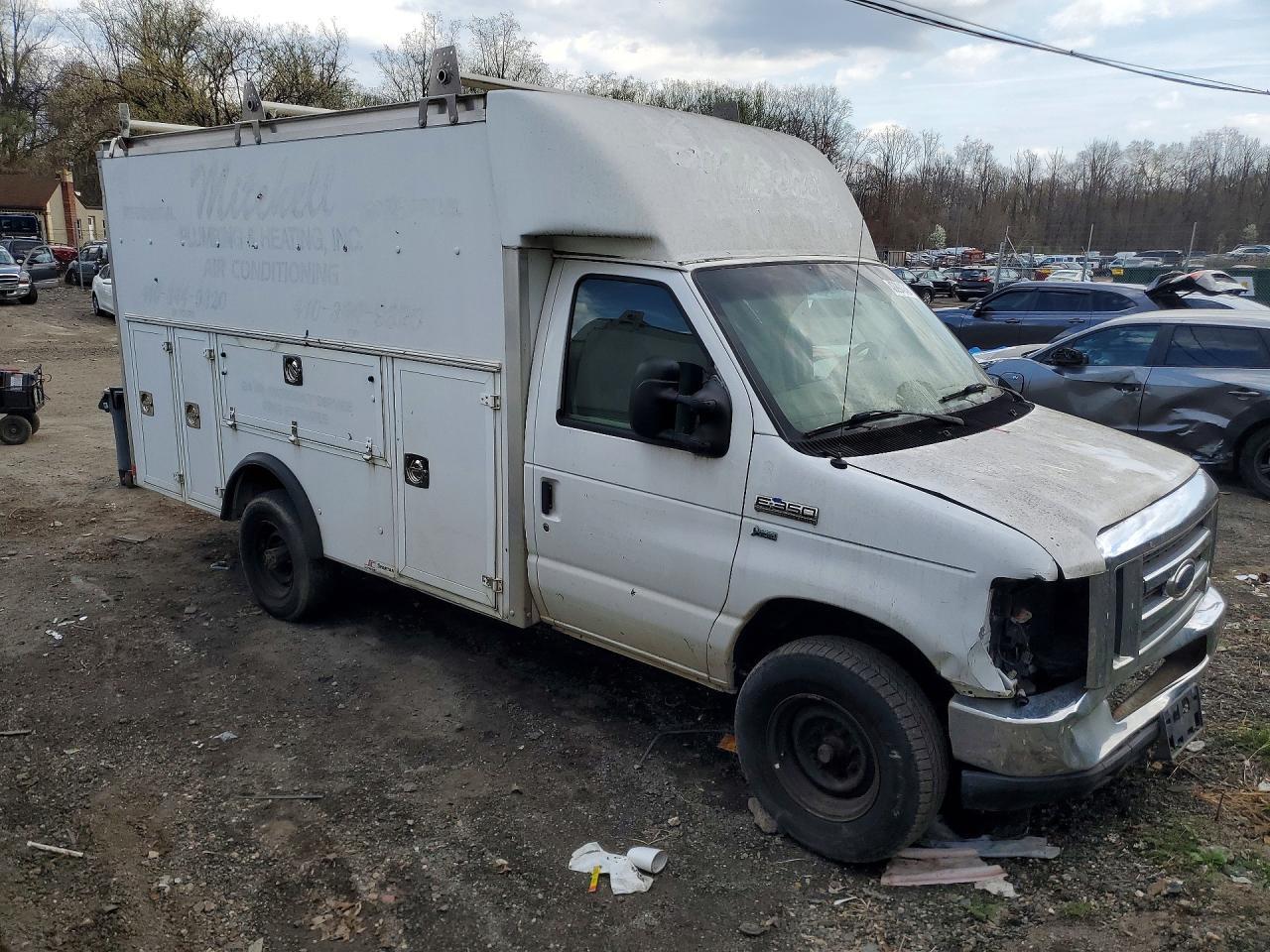 2013 Ford E350 Utility / Service Truck