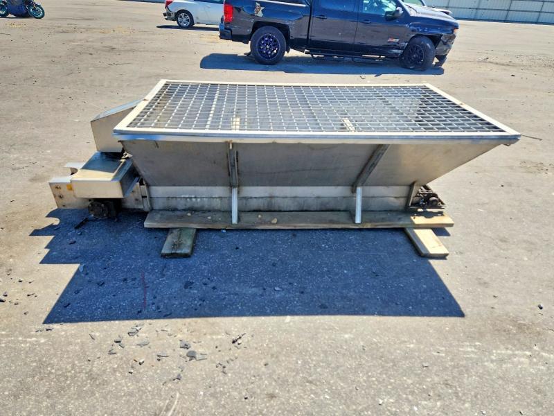 2000 Smithco Salt Spreader