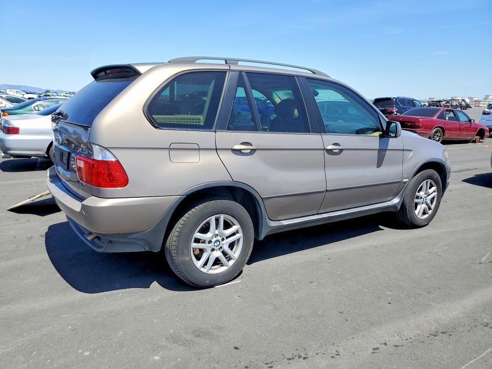 2005 BMW X5 3.0i
