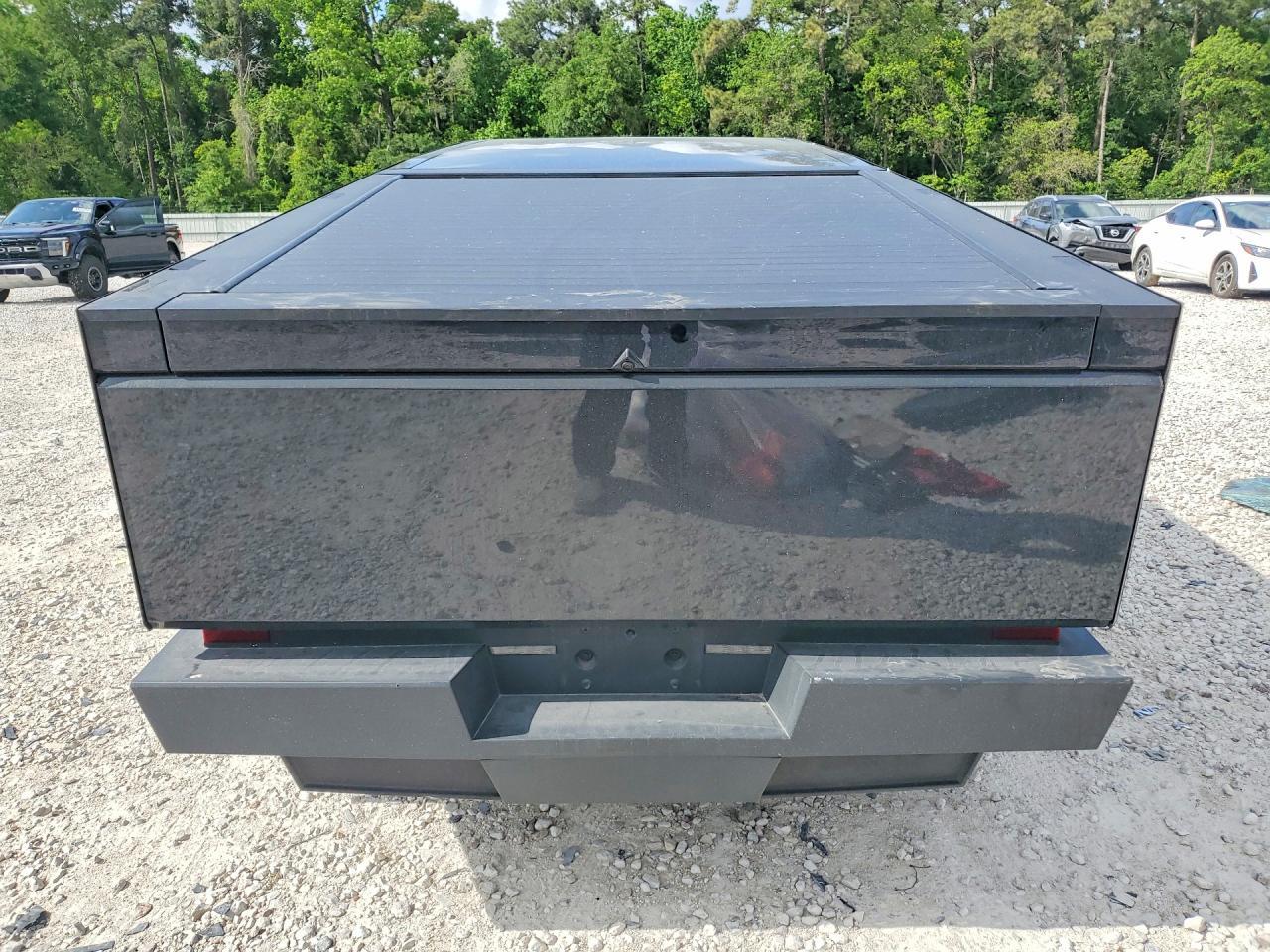 2025 Tesla Cybertruck