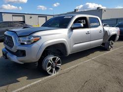 Salvage cars for sale from Copart -no: 2019 Toyota Tacoma TRD Sport