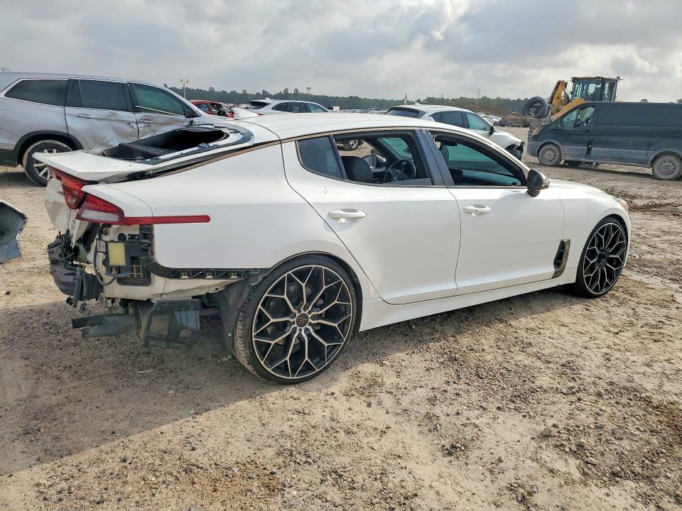 2022 KIA Stinger gt Line