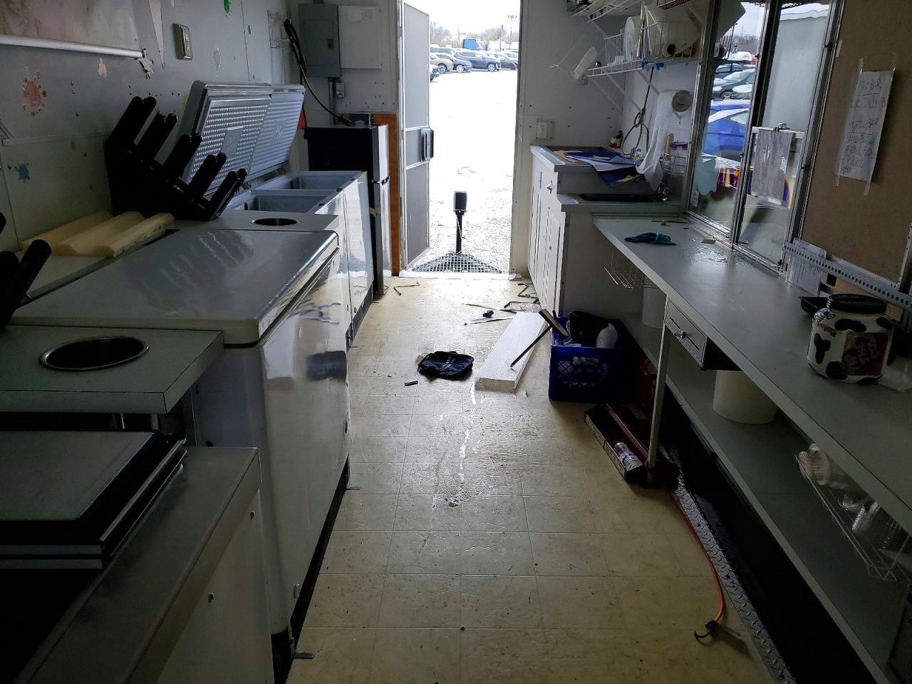 1998 Wellscargo 1998 Wells Cargo Enclosed Cargo Food Trailer