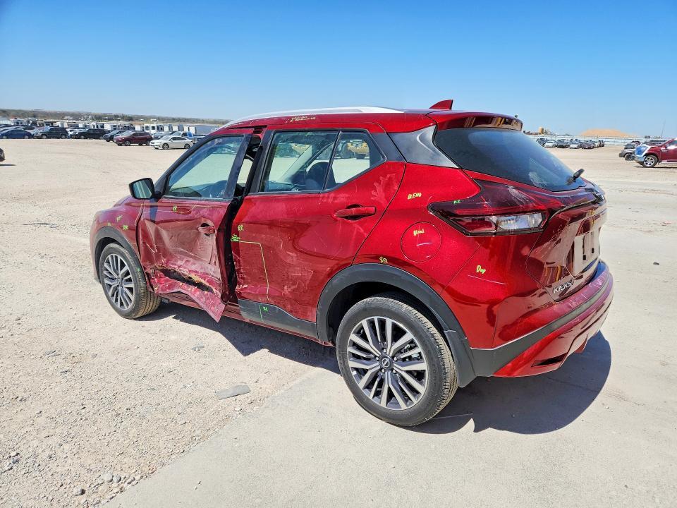 2023 Nissan Kicks sv