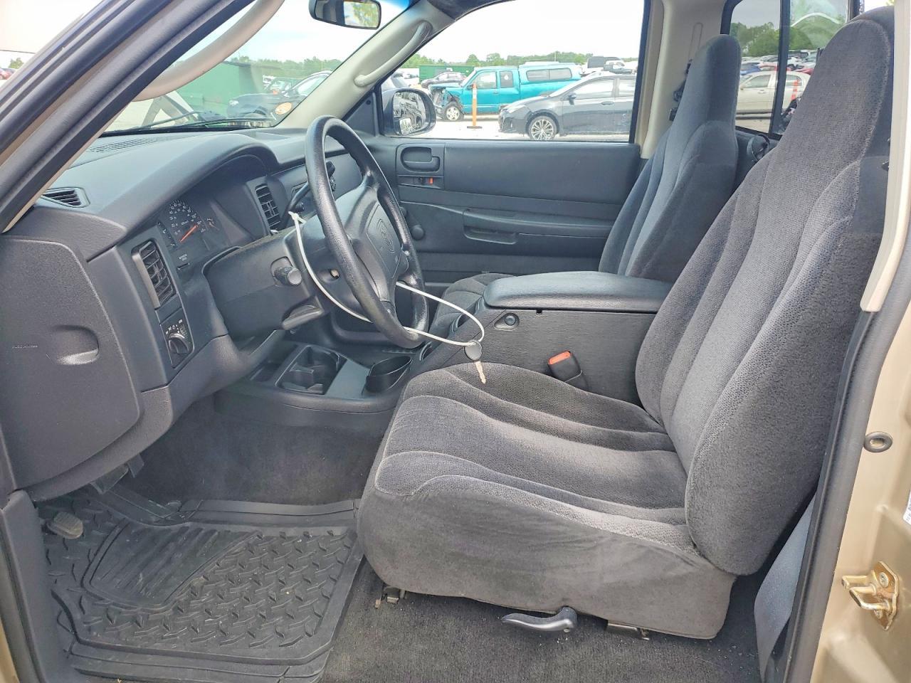 2004 Dodge Dakota SXT