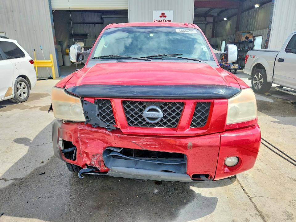 2012 Nissan Titan SV