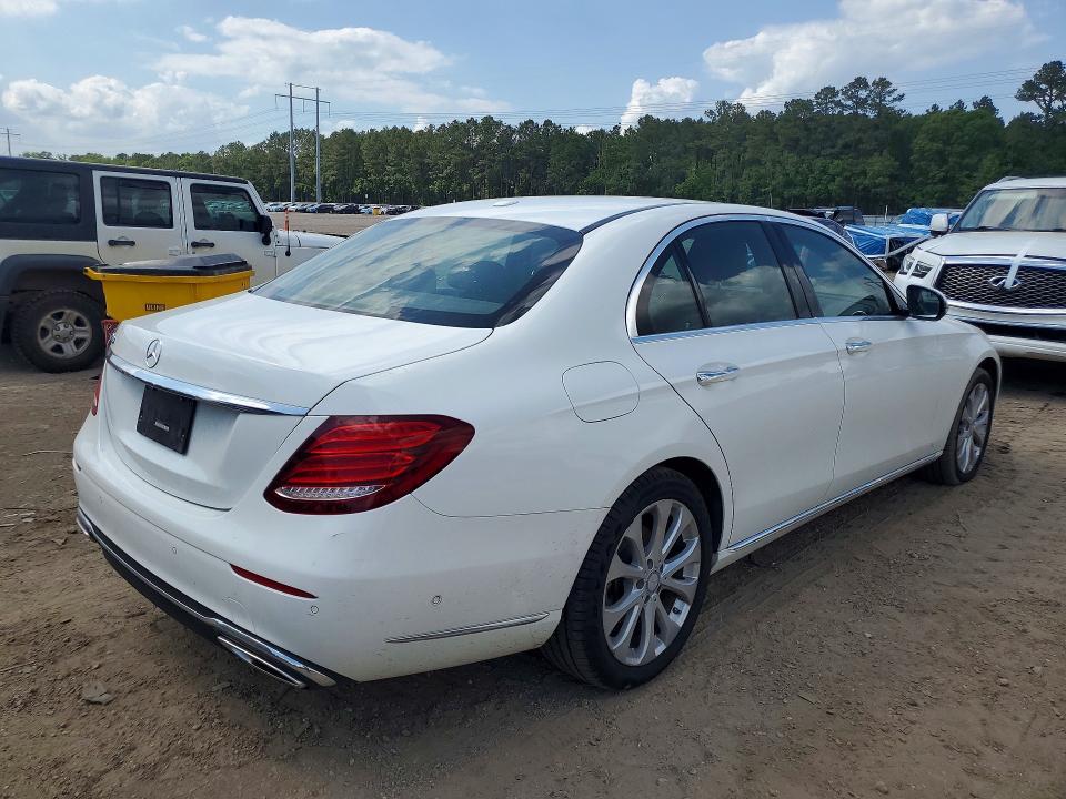 2017 Mercedes-Benz E 300