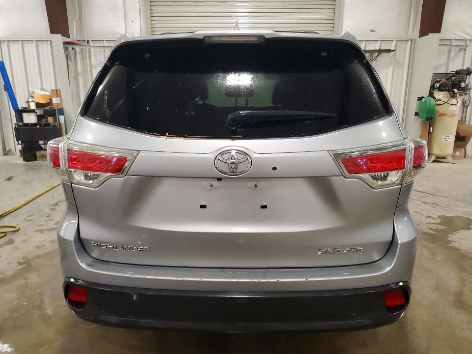 2016 Toyota Highlander xle