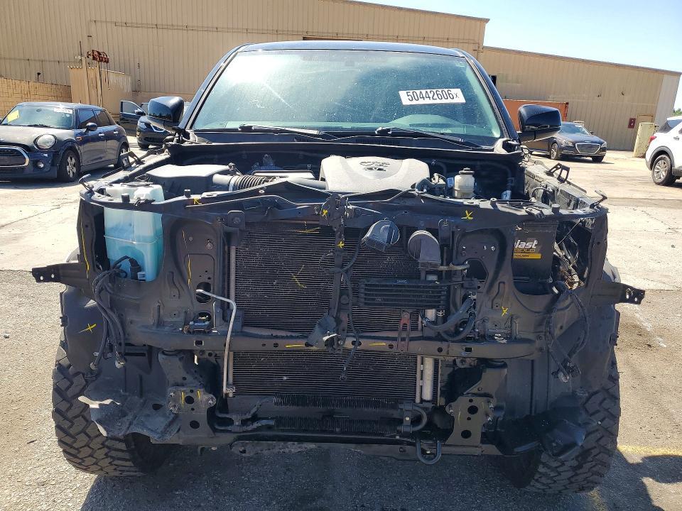 2017 Toyota Tacoma SR5 V6
