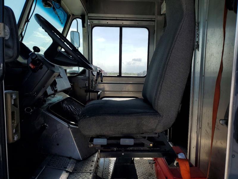 2020 Freightliner Chassis M Line WALK-IN Van