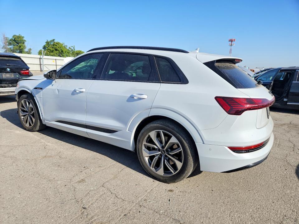 2021 Audi E-tron Premium Plus