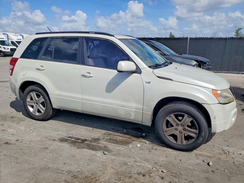 2008 Suzuki Grand Vitara Luxury