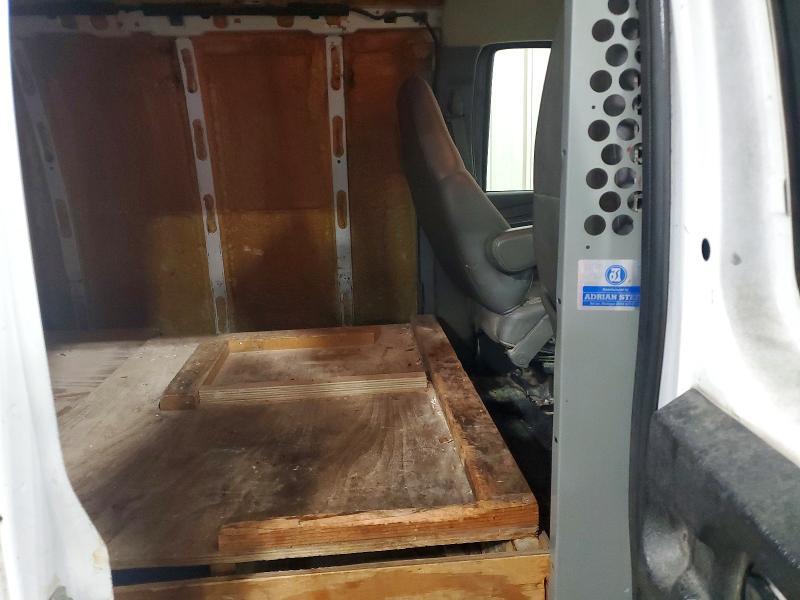 2005 Chev Rolet Express 3500 Delivery Truck