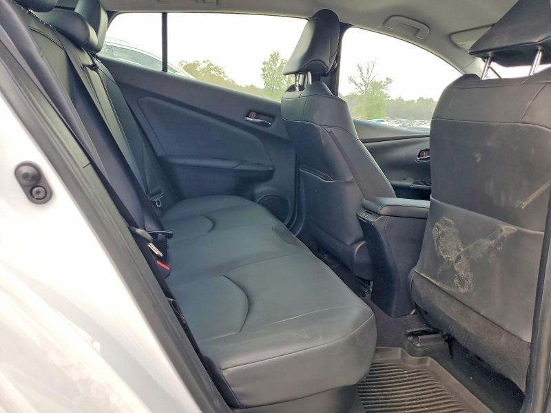 2021 Toyota Prius xle