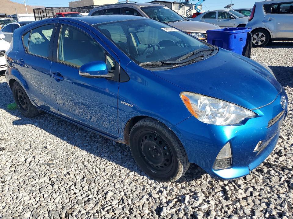 2014 Toyota Prius c Three