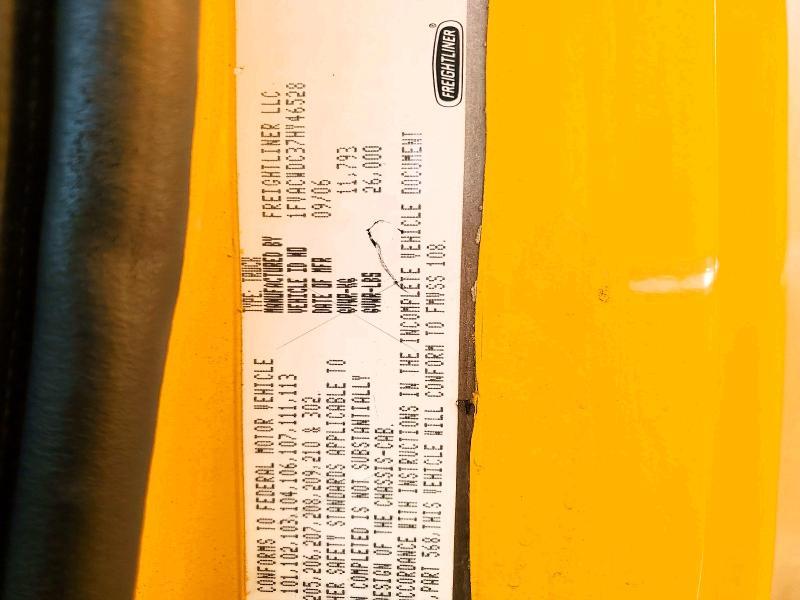 2007 Freigliner 2007 Freightliner Business Class M2 BOX Truck