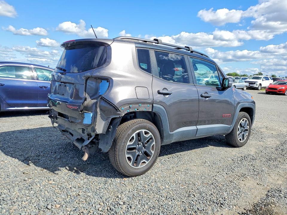 2016 Jeep Renegade Trailhawk