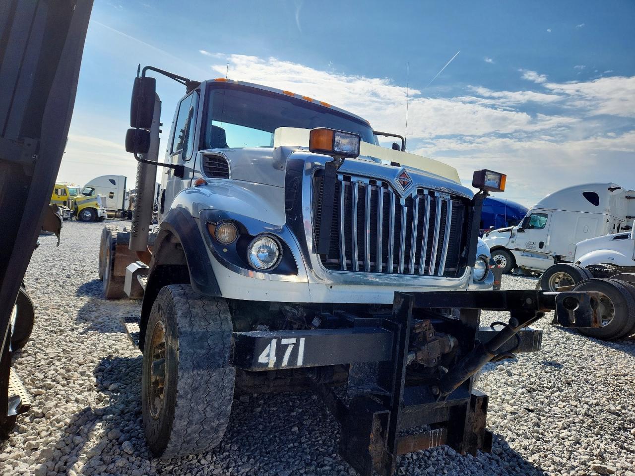2010 International 7600 Truck Cab AND Chassis