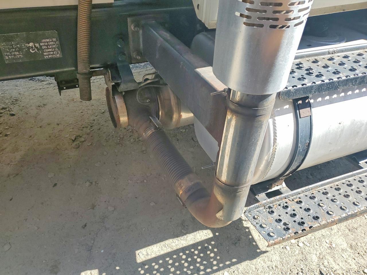 2015 International 4400 Tank Truck