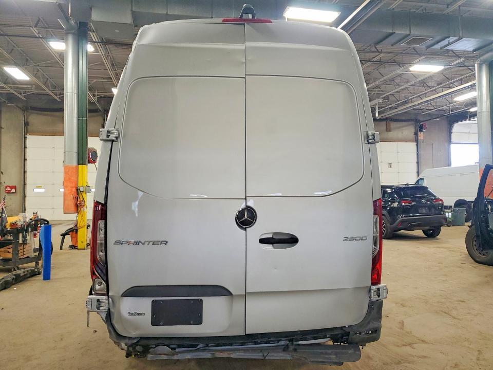2024 Mercedes-Benz Sprinter 2500 Delivery van