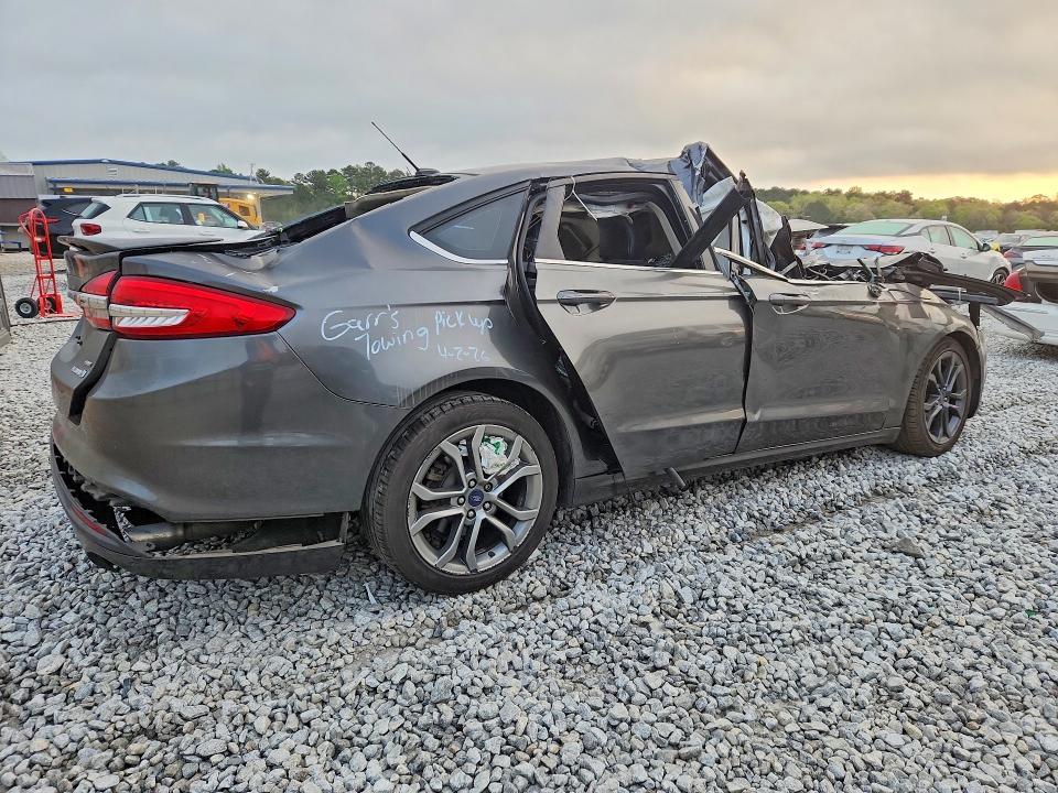 2017 Ford Fusion se Hybrid