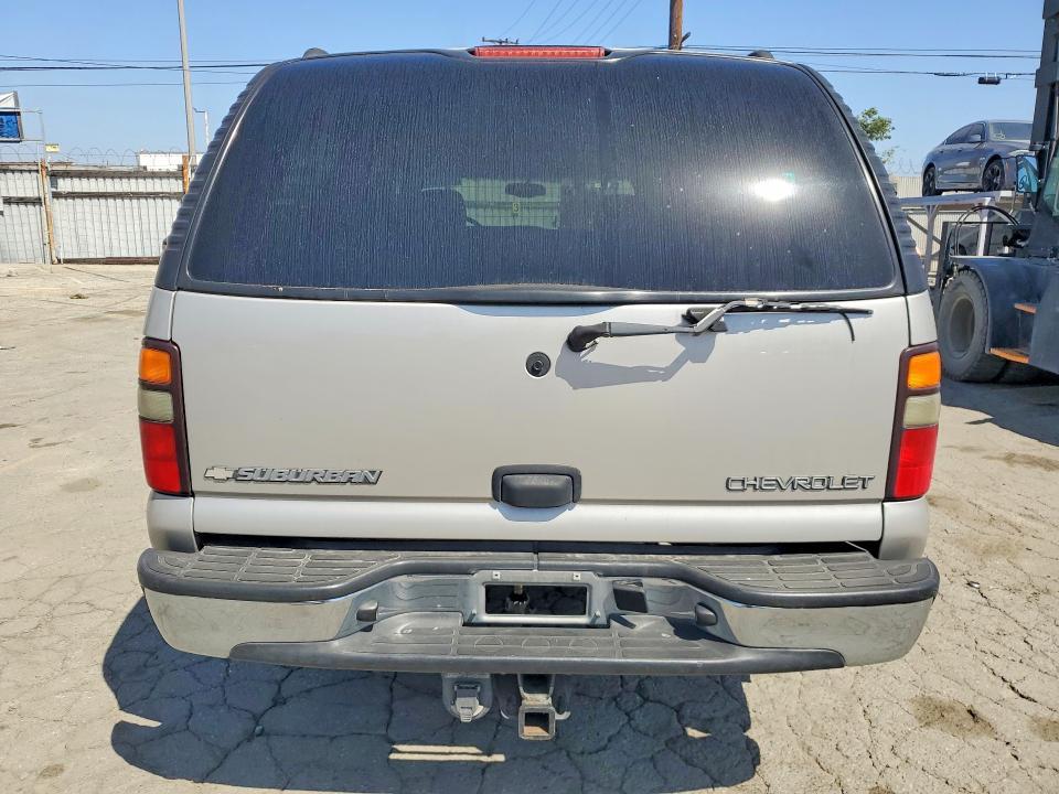 2004 Chevrolet Suburban C1500