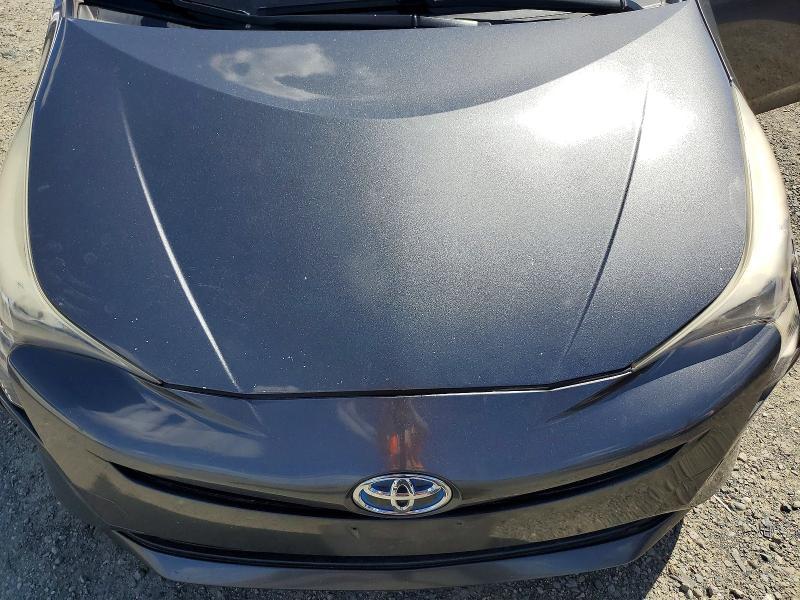 2016 Toyota Prius two